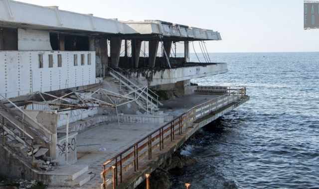 Qui c' stato Barry White: viaggio a Grotta Regina, il locale dimenticato sul mare